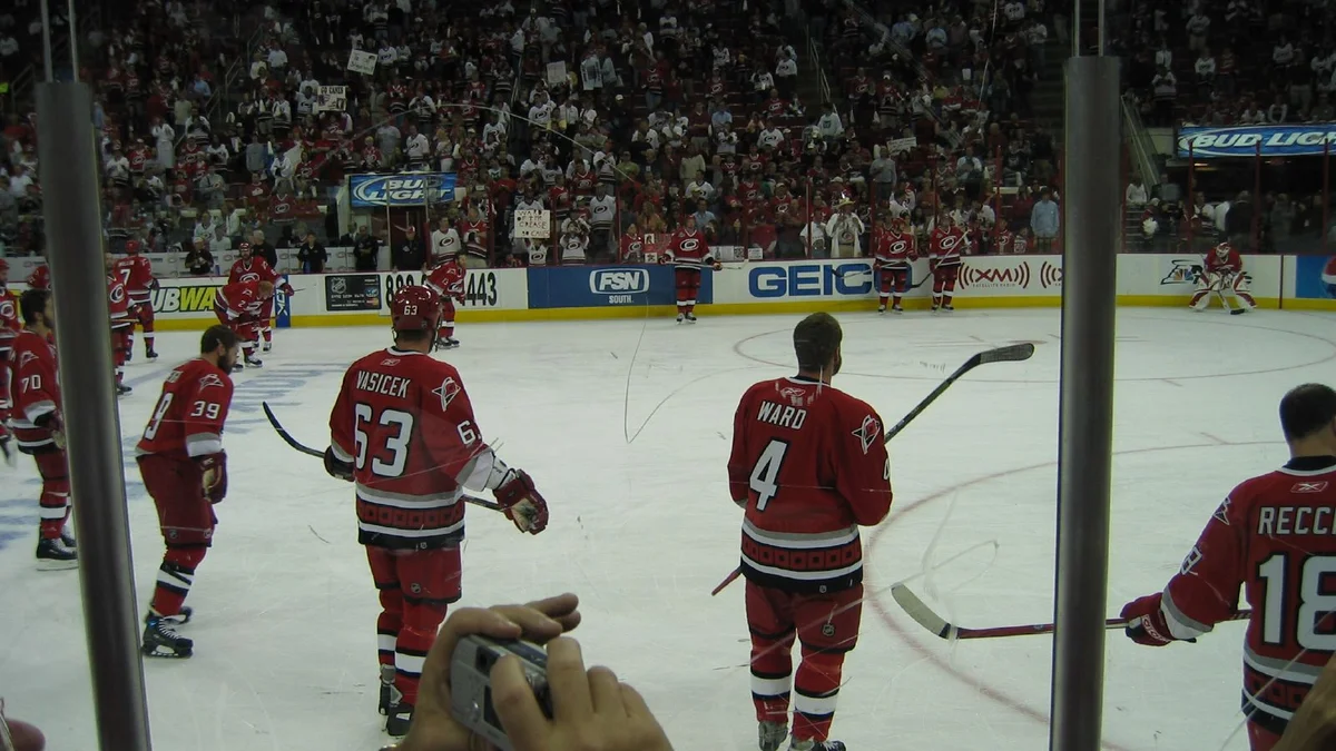 Hurricanes Cup Parade: $25M Bonus Breakdown | Expert Zoom